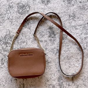 Michael Kors Jetset Chain Crossbody